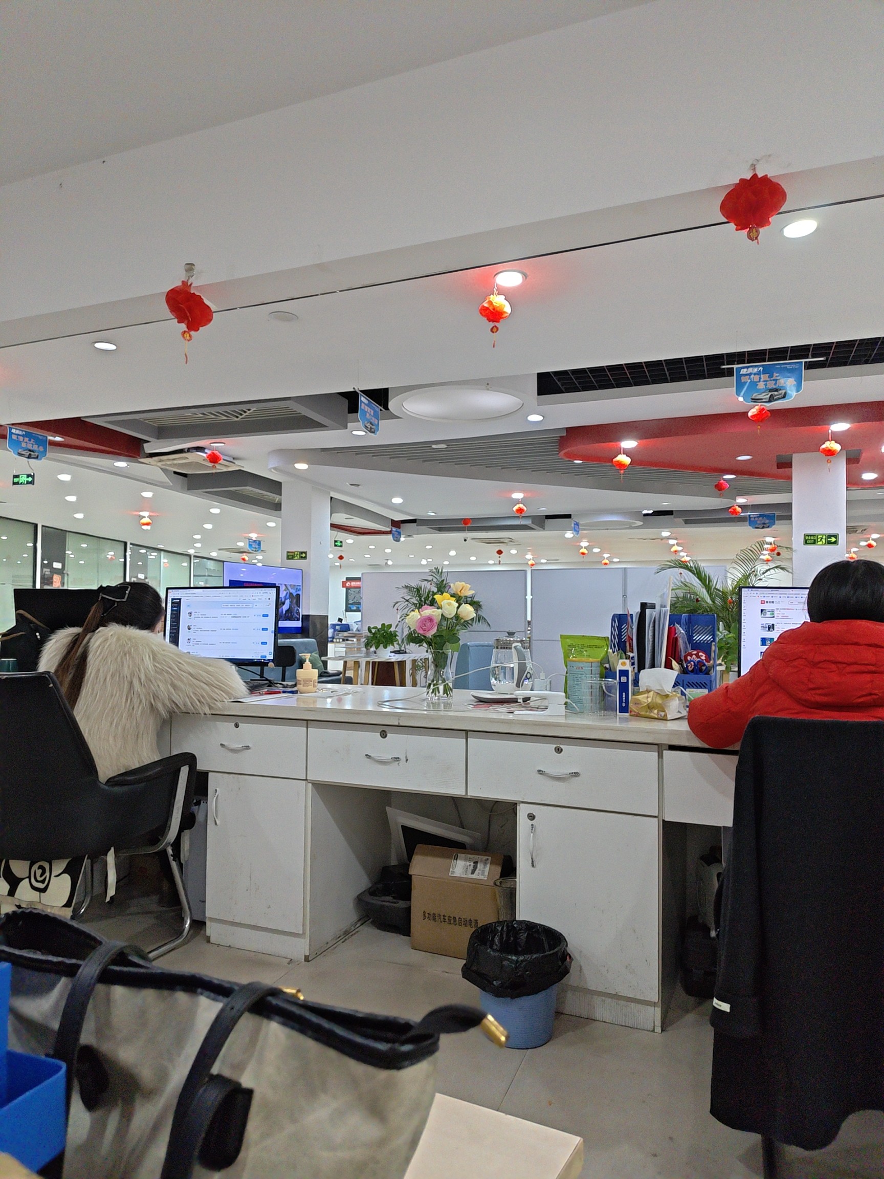 四川金凯龙汽车租赁有限公司介绍图片1