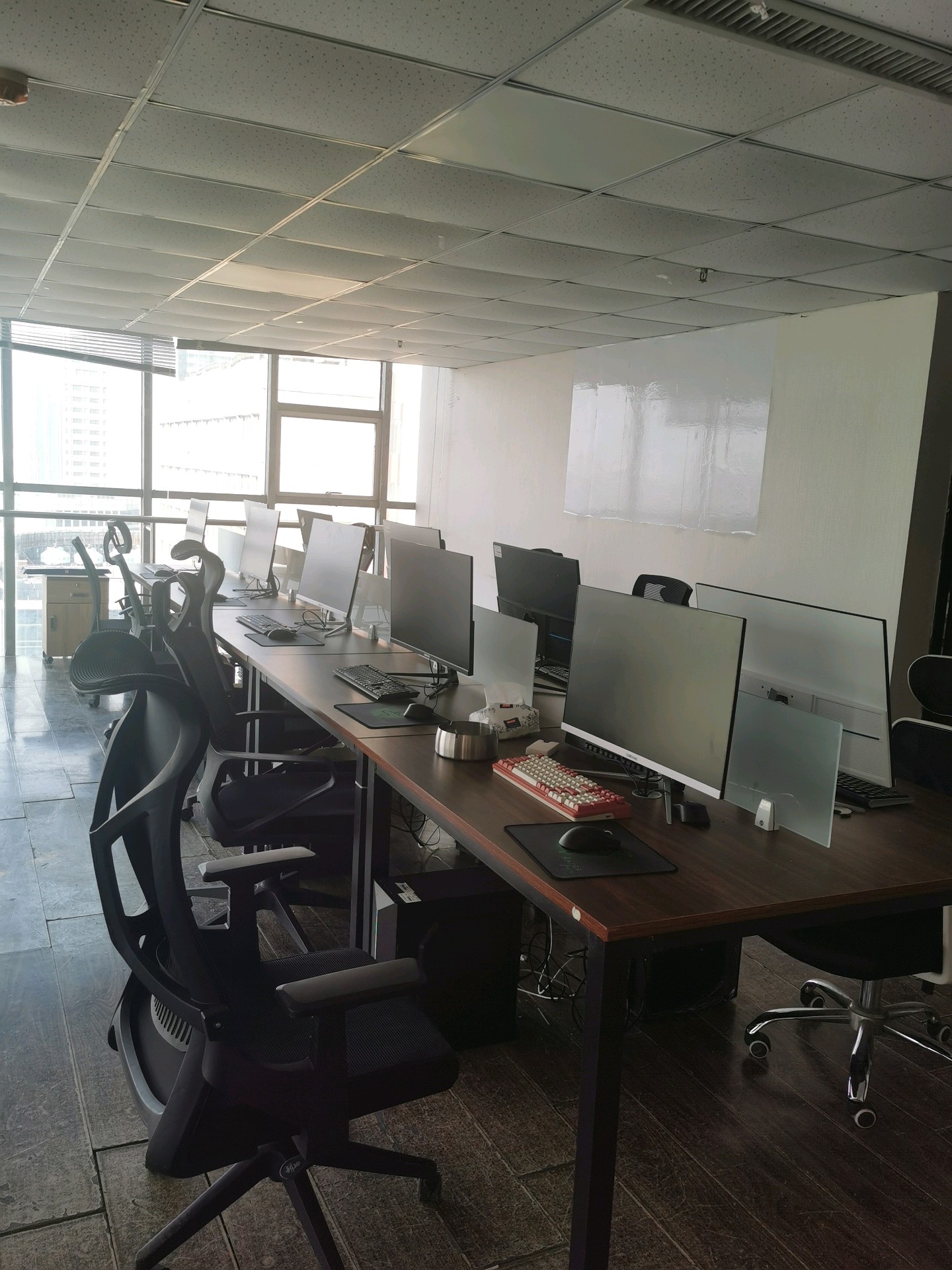 鞍山星河互娱网络游戏信息有限公司介绍图片3