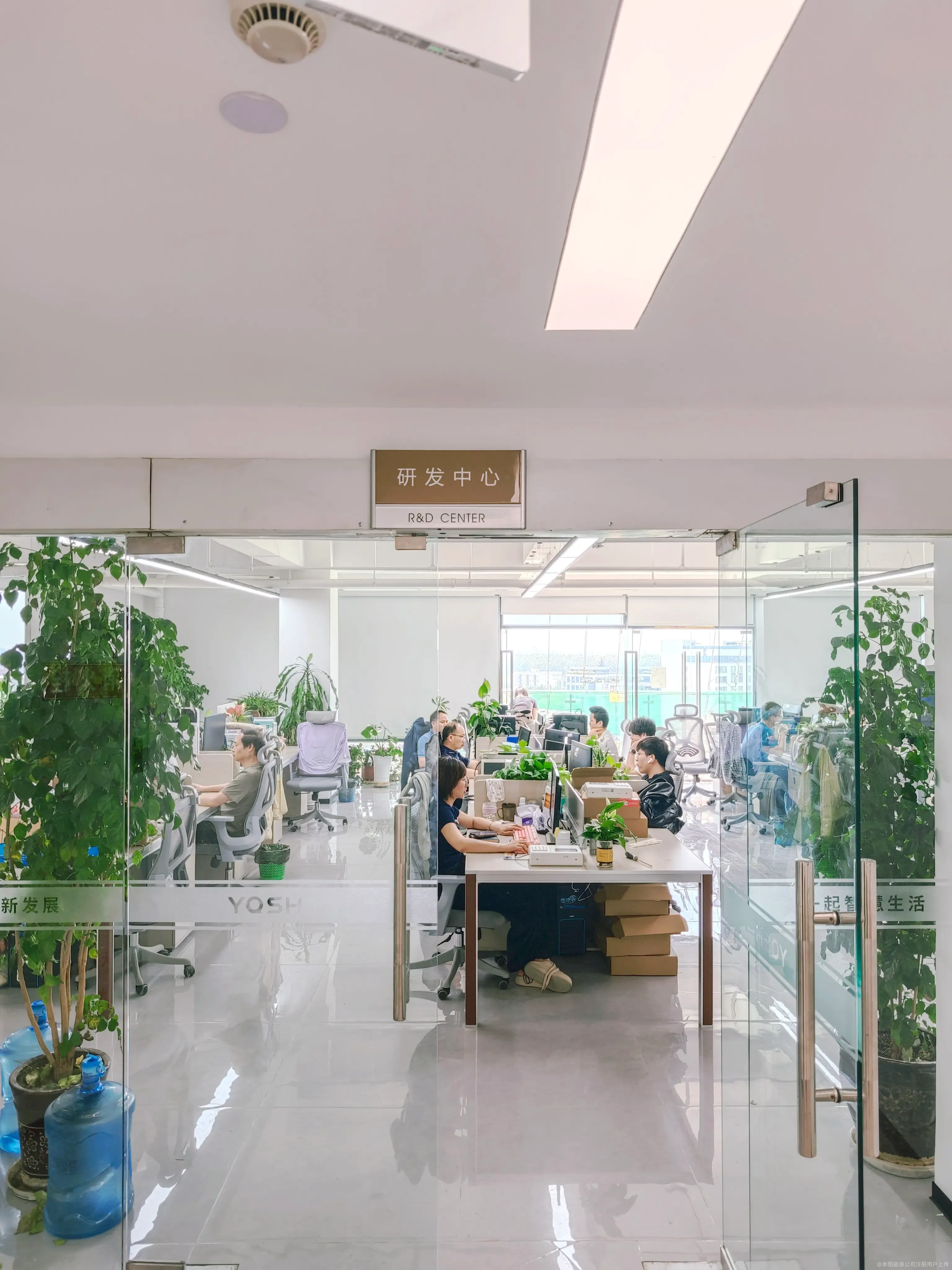 一起生活网络成都有限公司介绍图片2