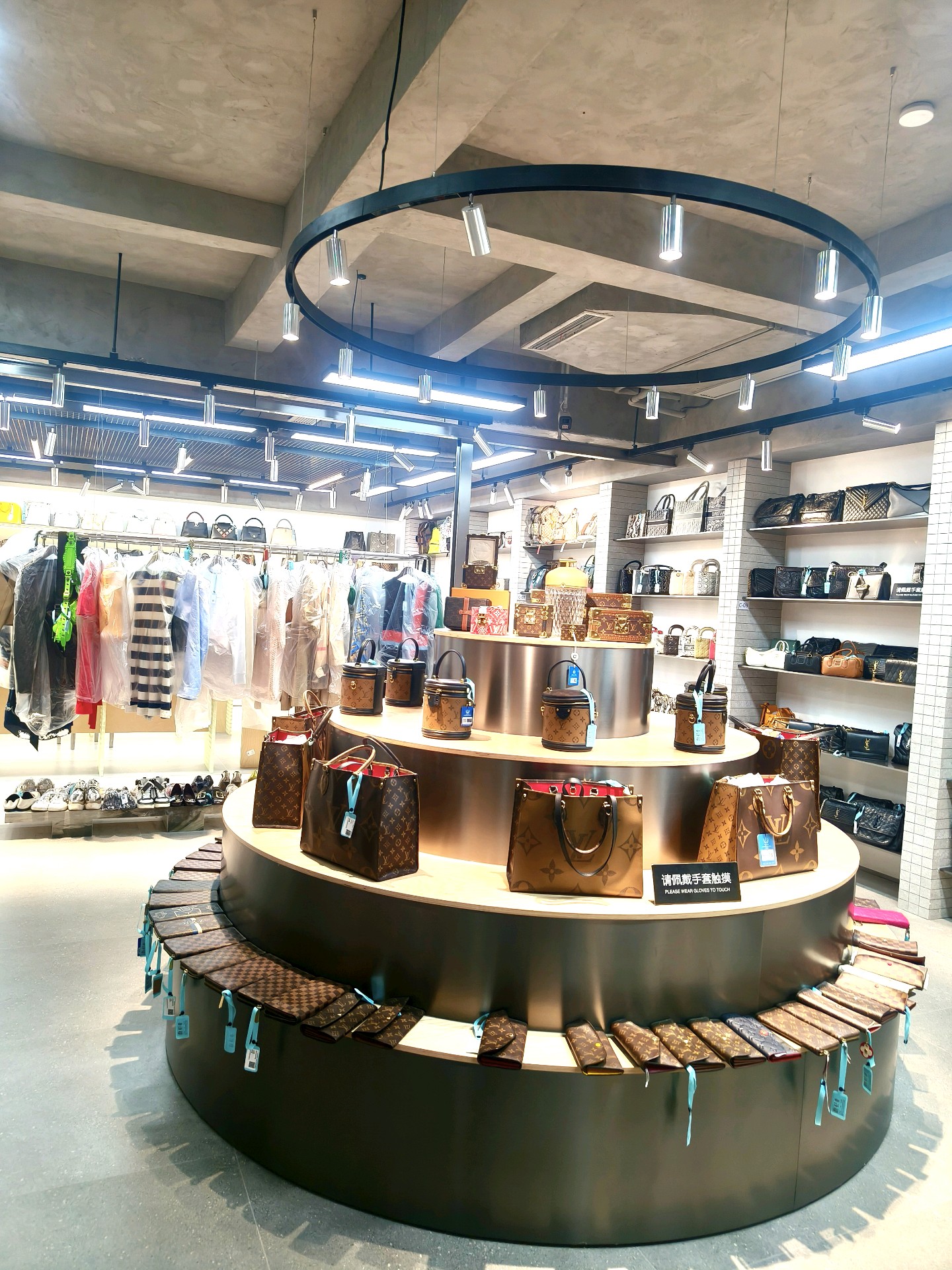 河南资鉴企业管理咨询有限公司介绍图片1