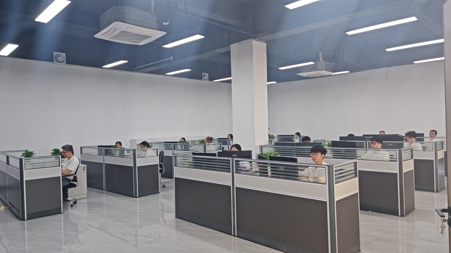 佛山顶尖热流道科技有限公司介绍图片4